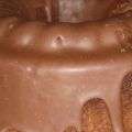 Κέικ με σοκολατένια κρέμα πραλίνας φουντουκιού[...]