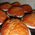 Muffins με μήλο, σταφίδες και βρώμη