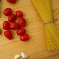Spaghetti με ντοματίνια και φρέσκια ρίγανη