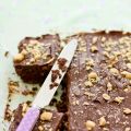 Σοκολατένιο κέϊκ φουντουκιού με γλάσο Nutella’s[...]