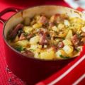 Χωριάτικη συνταγή με λουκάνικα και πατάτες