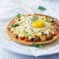 Γρήγορη ατομική πίτσα με αυγό