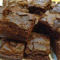 Brownies πραλίνας με 3 μόνο υλικά