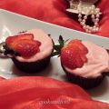 Strawberry Mousse In Chocolate Cups/Μους[...]