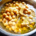 Ρεβύθια Σούπα Λεμονάτη στη χύτρα συνταγή από[...]