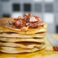 Pancakes με bacon και maple syrup