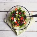 spinach strawberries salad