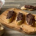 Πάστα ελιάς (tapenade)