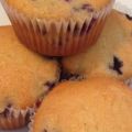 Σπιτικά muffins με μούρα (Blueberries) συνταγή[...]