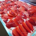 Επιδόρπιο ζελέ, με φράουλες, μπισκότα και κρέμα[...]