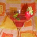 Δροσιστικό ποτό βότκα - φράουλα