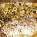 Ψάρι φούρνου με ελιές και σταφίδες - ZannetCooks