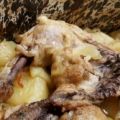 Κοτόπουλο με πατάτες στη γάστρα - Cookingbook