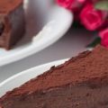 Νηστίσιμη τούρτα με σοκολάτα και ταχίνι απο το[...]