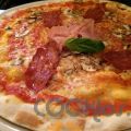 Πίτσα με prosciutto cotto, σαλάμι πικάντικο και[...]