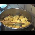 Τhecook.gr - Χοιρινό με σελινόριζα και πιπεριά[...]