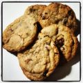 SOFT CHUNK COOKIES 