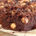 Σοκολατένιο Brownie με Φουντούκια και Καυτερή[...]