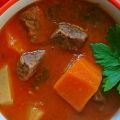 Σούπα βοδινού με καρότο, πατάτες και σέλινο[...]