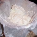 SOUR CREAM- ΜΕ ΤΙ ΜΠΟΡΟΥΜΕ ΝΑ ΤΗΝ[...]