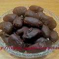 Σοκολατάκια με χουρμάδες και καρύδια