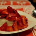 Panna cotta με φράουλες και μέλι