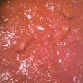Κόκκινη σάλτσα με κομμάτια χοιρινό συνταγή από[...]