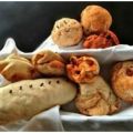 σπιτικά ψωμάκια με τα όλα τους - Pandespani.com
