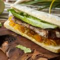 Sandwich με πανσέτα και chutney μήλου 