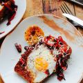 Egg-in-a-hole με καψαλισμένη πιπεριά Φλωρίνης[...]