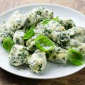 Gnudi, μικρές οβίδες ζύμης με σπανάκι
