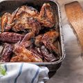 Κοτόπουλο και λουκάνικο στο ταψί | Συνταγή |[...]