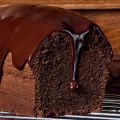 Σοκολατένιο κέικ με γλάσο σοκολάτας