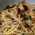 Σπαγγέτι aglio, olio e peperoncino - ZannetCooks