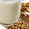 Γάλα βρώμης απο νιφάδες (Oatmeal milk)