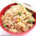 Φτιάξτε Εύκολο κινέζικο Τηγανητό Ρύζι