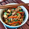 Ταϊλανδέζικα noodles με χοιρινό
