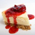 Cheesecake με ανθότυρο και μαρμελάδα φράουλα