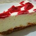 Παγωτό cheesecake με σάλτσα φράουλα