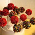 Cake Pops (γλειφιτζούρια από κέικ)