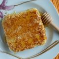Κατσικίσιο τυρί με μέλι και σουσάμι