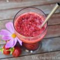 Σμούθι με φράουλες και μύρτιλλα (blueberries)