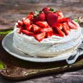 Πανεύκολη τούρτα φράουλα | Συνταγή | Argiro.gr