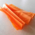 Packaging: paper flower / pom-pom