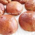 Σταφιδόψωμα Νηστίσιμα – Lenten Raisin Buns